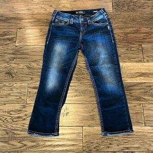 Silver Jeans Suki Mid Capri Size 27